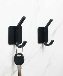 Groothandel ???? Meubelbeslag Zelfklevende Ophanghaak Zwart | Ophanghaken | Jashaak | Metaal | Handdoek Haak | Plak Haak | Tape | Kapstok | Muur Haak | Wandhaak | Zelfklevend | Badkamer Haken | Zonder Boren ???? -Yoshiko Shop 550x550 960